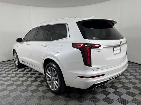 Used 2021 Cadillac XT6 Premium Luxury AWD/4WD image 15