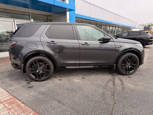 Used 2025 Land Rover Discovery Sport Dynamic SE image 11