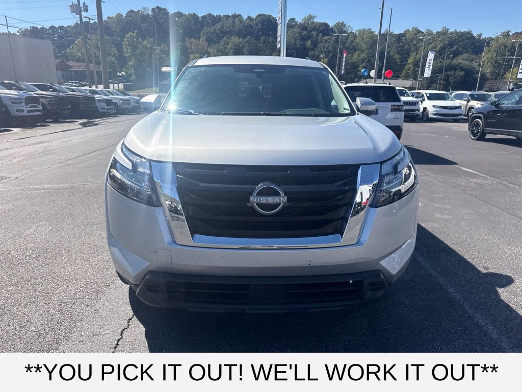 Used 2024 Nissan Pathfinder SV FWD image 6