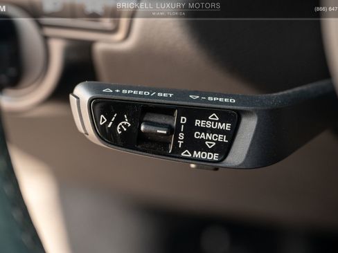 Used 2022 Porsche 911 Carrera RWD image 31