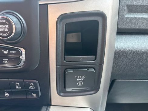 Used 2019 RAM 1500 Big Horn RWD image 34