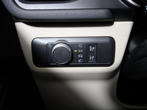 Used 2021 Ford Escape SE image 26