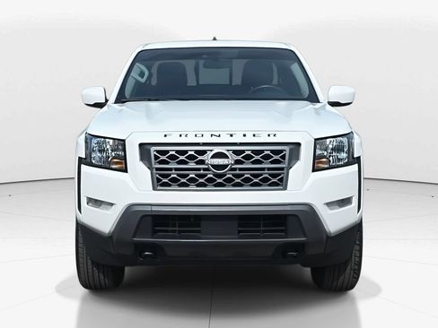 Used 2024 Nissan Frontier SV w/ SV Convenience Package image 11