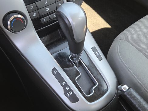 Used 2014 Chevrolet Cruze LT FWD image 27
