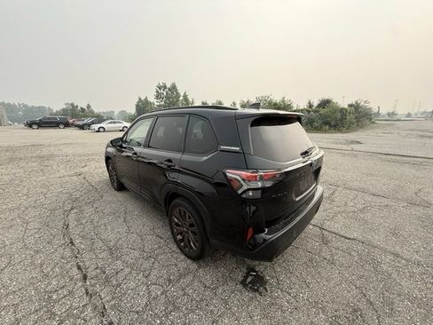 Used 2025 Subaru Forester Sport AWD/4WD image 3