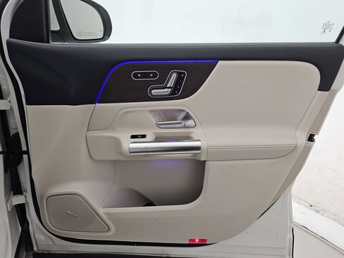 Used 2021 Mercedes-Benz GLA 250 4MATIC image 18