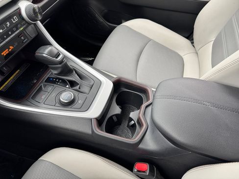 Certified 2021 Toyota RAV4 Limited AWD/4WD image 26
