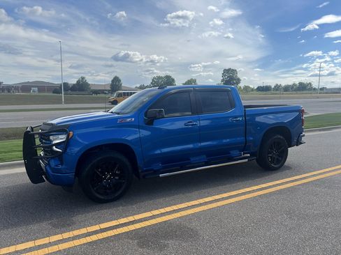 Used 2022 Chevrolet Silverado 1500 RST AWD/4WD image 9