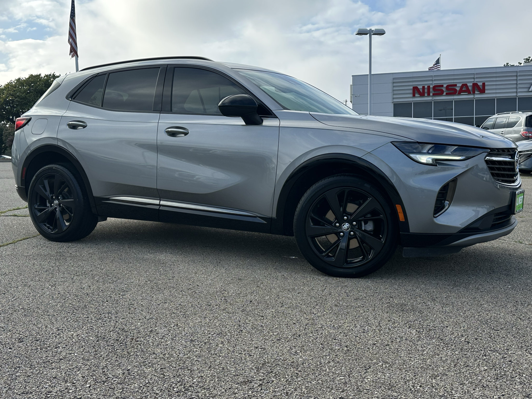 Used 2023 Buick Envision Preferred w/ Sport Touring Package AWD/4WD image 1