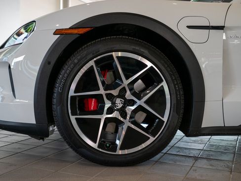 New 2025 Porsche Taycan 4S image 11