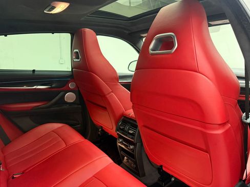 Used 2019 BMW X6 M w/ Executive Package image 39