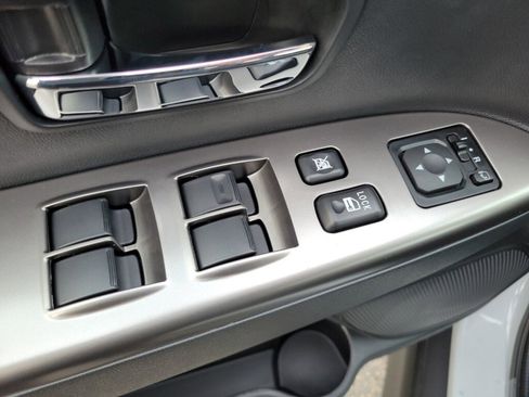 New 2024 Mitsubishi Outlander Sport SE image 17