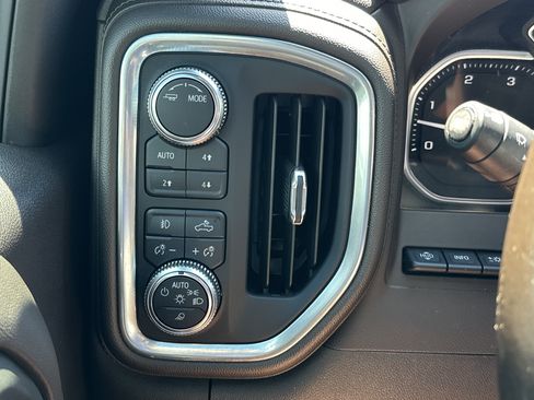 Used 2020 GMC Sierra 2500 Denali w/ Denali Ultimate Package AWD/4WD image 28