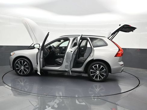 Used 2024 Volvo XC60 B5 Plus w/ Climate Package AWD/4WD image 39