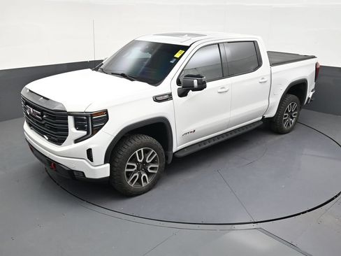 Used 2023 GMC Sierra 1500 AT4 w/ AT4 Premium Package AWD/4WD image 12