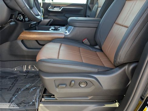New 2026 Chevrolet Silverado 3500 High Country w/ High Country Premium Package AWD/4WD image 26