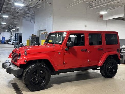 Used 2015 Jeep Wrangler Unlimited Sahara AWD/4WD image 34
