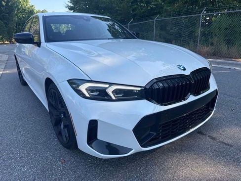 Used 2026 BMW 330i Sedan w/ M Sport Package RWD image 3