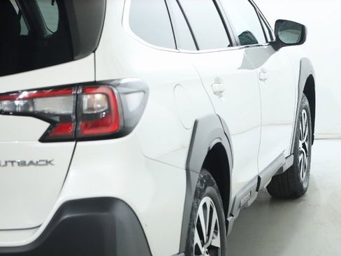 Used 2023 Subaru Outback Premium image 44