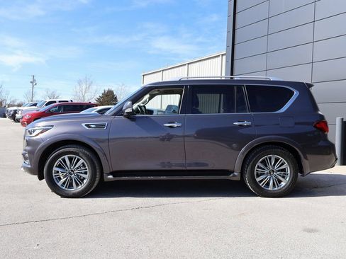 Used 2024 INFINITI QX80 Luxe image 2