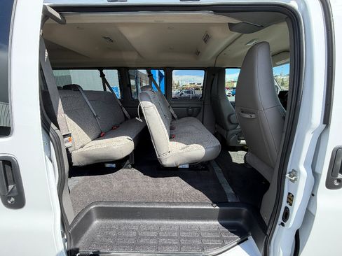 Used 2025 Chevrolet Express 3500 LT w/ LT Preferred Equipment Group RWD image 9