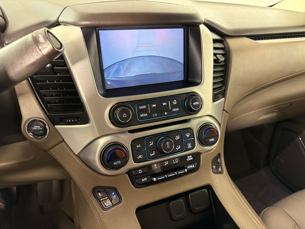 Used 2019 GMC Yukon XL SLT w/ Open Road Package AWD/4WD image 17