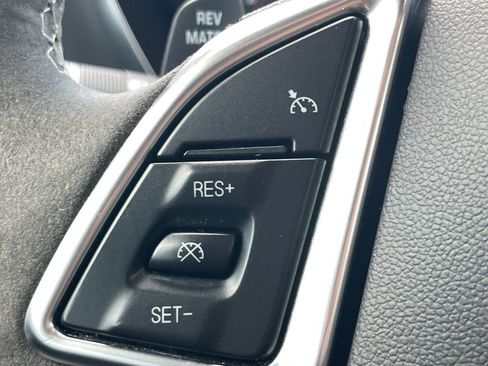 Used 2018 Chevrolet Camaro SS image 21