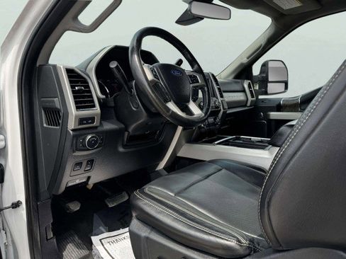 Used 2019 Ford F250 Lariat w/ Lariat Ultimate Package AWD/4WD image 22
