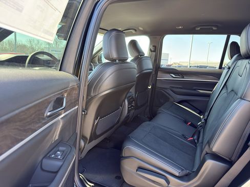 New 2026 Jeep Grand Cherokee L 4WD image 28