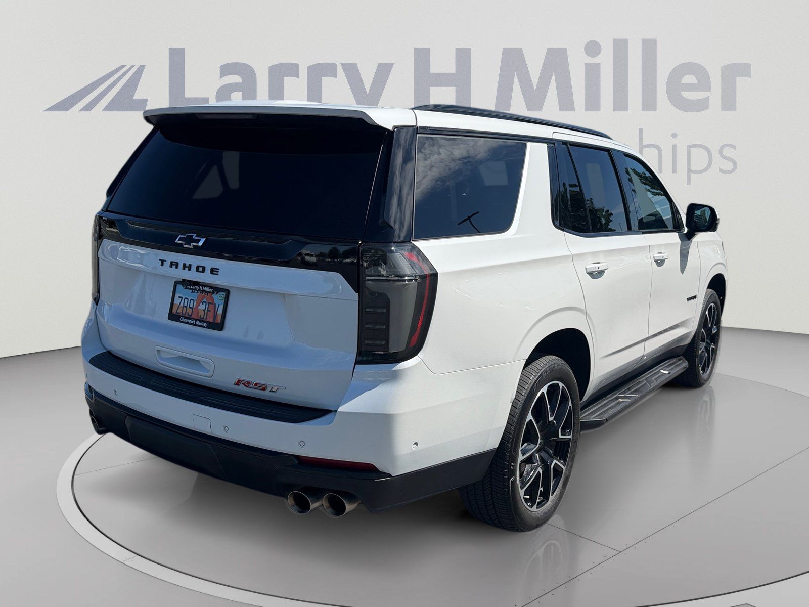 Used 2025 Chevrolet Tahoe RST w/ Comfort Package AWD/4WD image 5