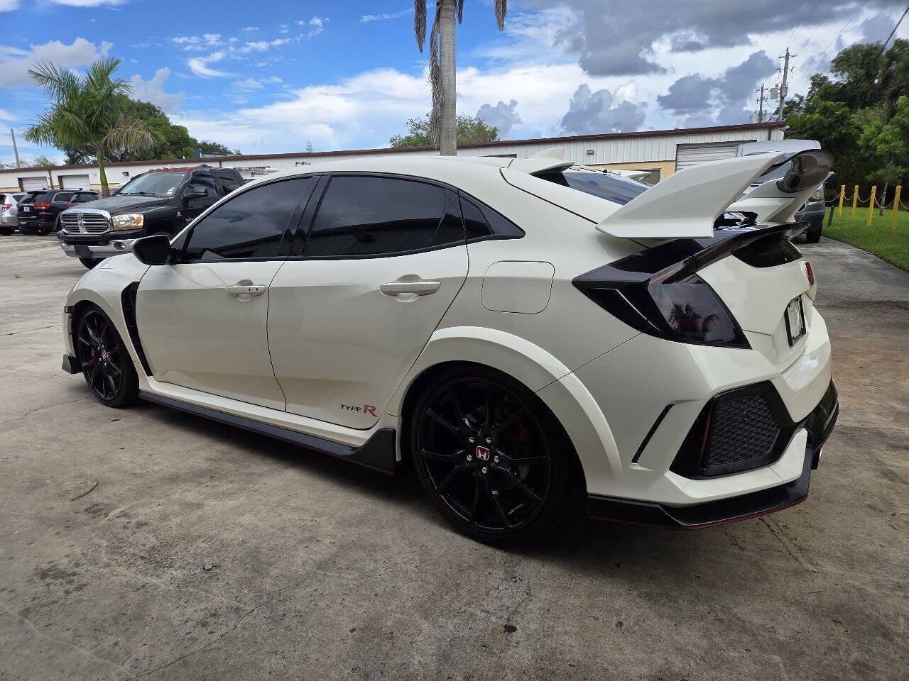 Used 2019 Honda Civic Type R image 4
