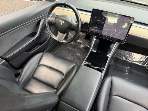 Used 2018 Tesla Model 3 image 41