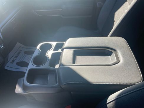 Used 2021 Chevrolet Silverado 1500 LT image 36