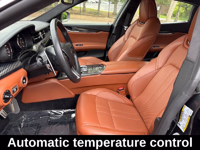 Used 2023 Maserati Quattroporte Modena Q4 AWD/4WD image 22