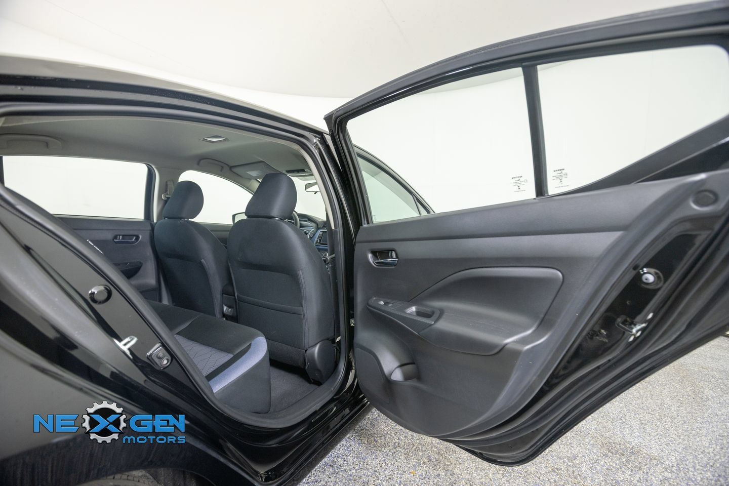 Used 2025 Nissan Versa SV w/ Trunk Package FWD image 36
