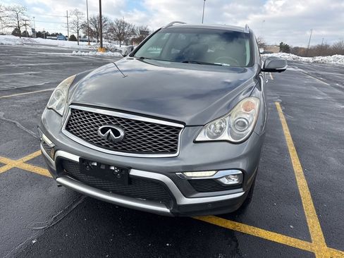 Used 2017 INFINITI QX50 2WD w/ Premium Plus Package image 8