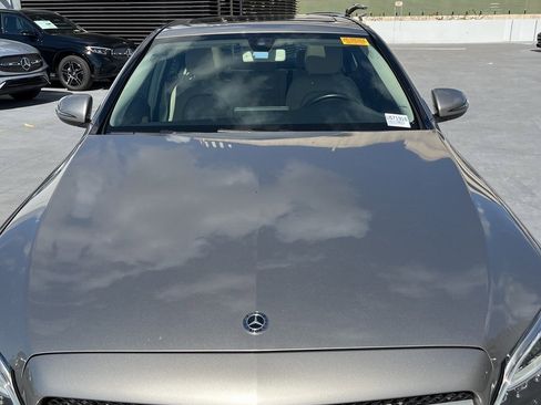Used 2020 Mercedes-Benz C 300 Sedan image 9