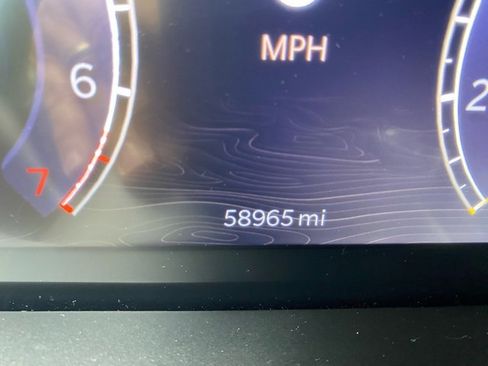 Used 2023 Jeep Grand Cherokee Laredo w/ Luxury Tech Group I image 27