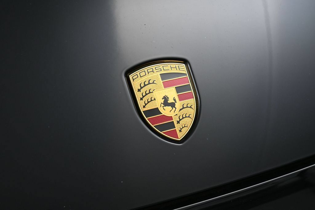 Certified 2023 Porsche Cayenne S Platinum AWD/4WD image 13