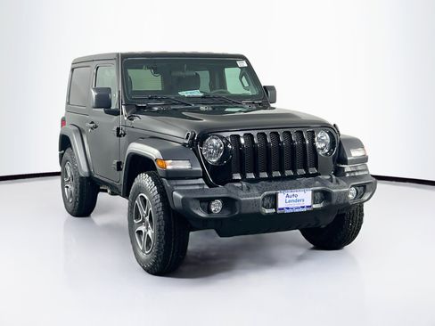 Used 2023 Jeep Wrangler Sport S image 3