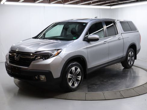 Used 2019 Honda Ridgeline RTL-T image 2