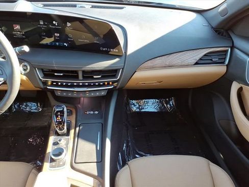 Used 2025 Cadillac CT5 Premium Luxury w/ Technology Package image 18