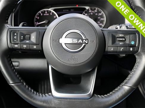 Used 2025 Nissan Pathfinder SV image 22