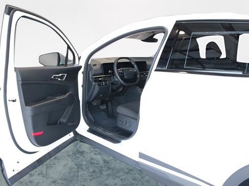 New 2026 Kia Sportage S AWD/4WD image 11