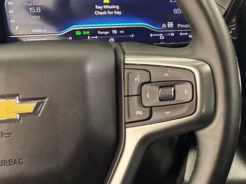 Used 2025 Chevrolet Silverado 1500 LT AWD/4WD image 14