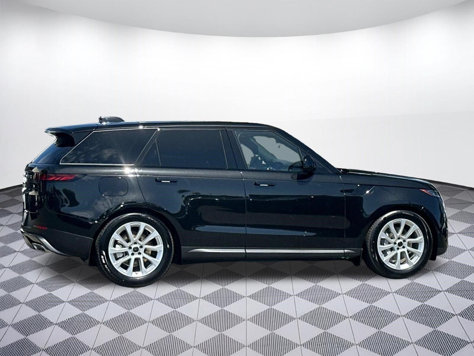 New 2026 Land Rover Range Rover Sport SE AWD/4WD image 6