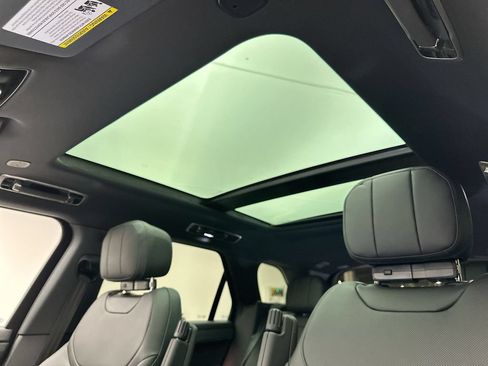 Certified 2025 Land Rover Range Rover Sport SE AWD/4WD image 9