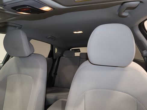 Used 2025 Hyundai Kona SEL image 17