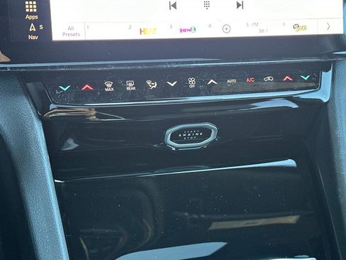 New 2026 Jeep Grand Cherokee Altitude image 18