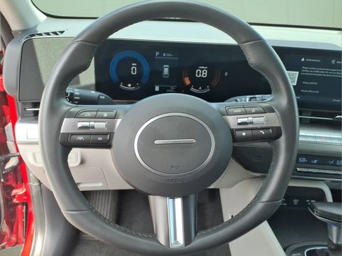 Used 2025 Hyundai Kona SEL FWD image 22